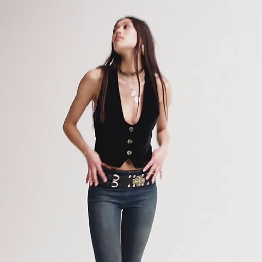 Free People We the Free Black Velvet Vest tagged size Medium but runs very Small - Picture 2 of 10